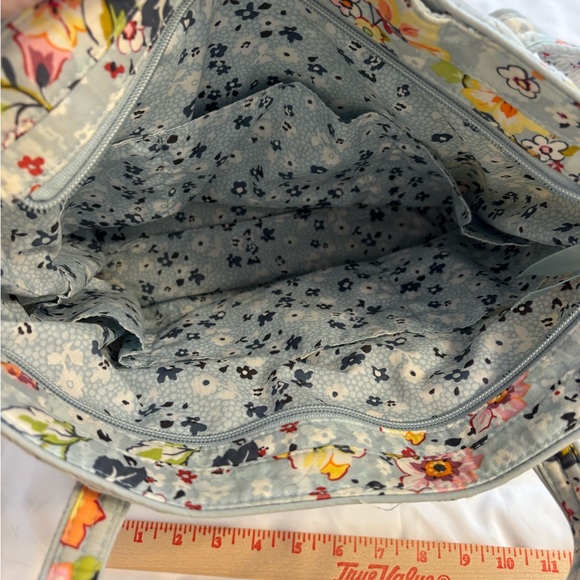 Vera Bradley Quilted Floral Tote Pastel Blue Zip Top Bag - Picture 4 of 6